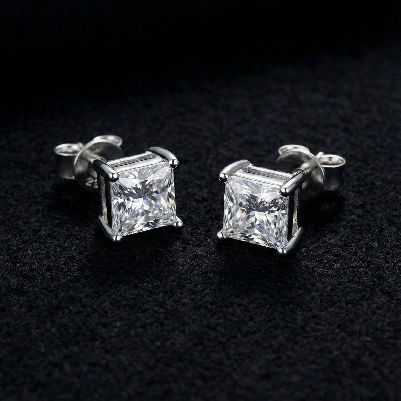 Vera Studs