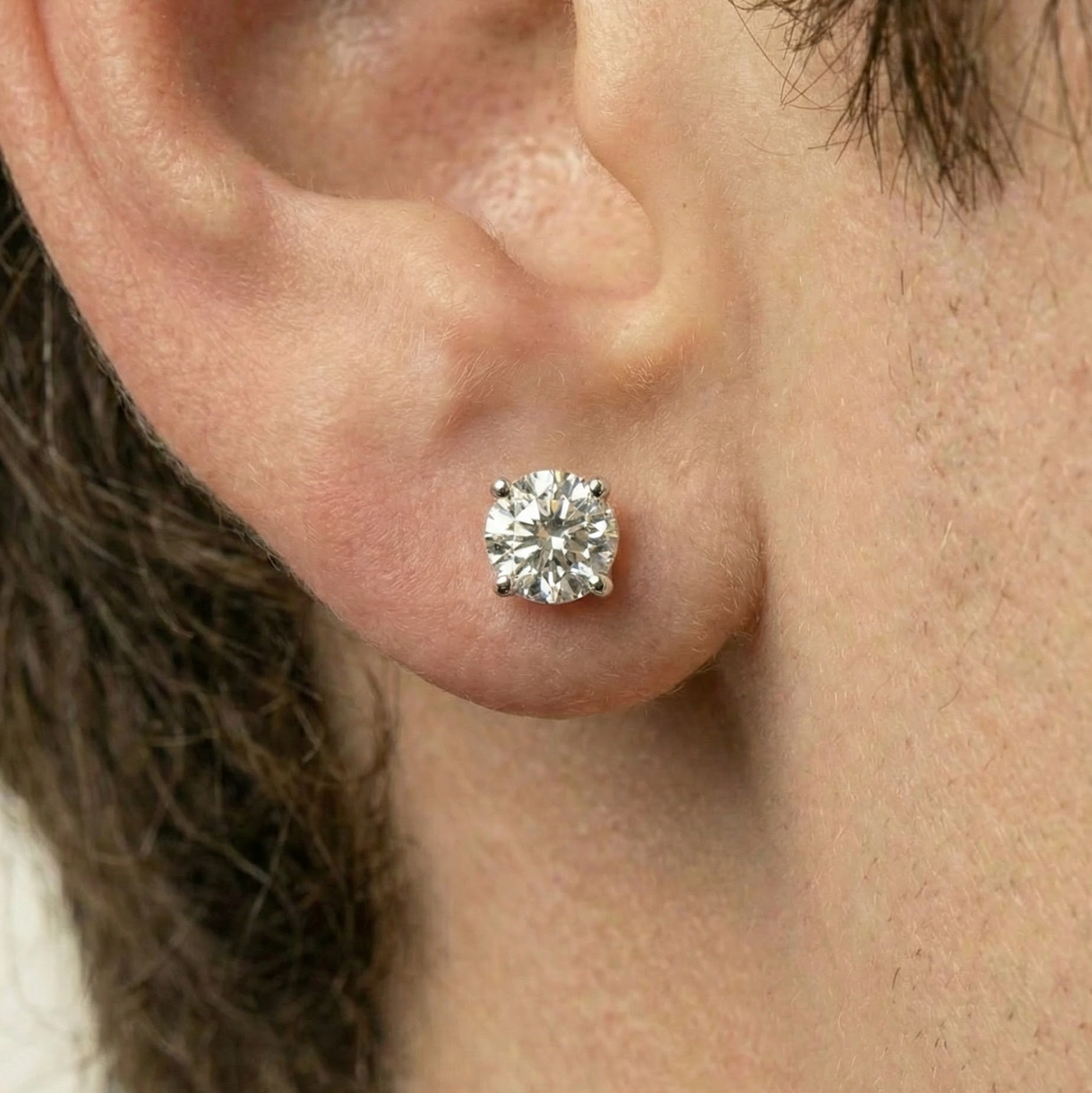 Vanta Studs